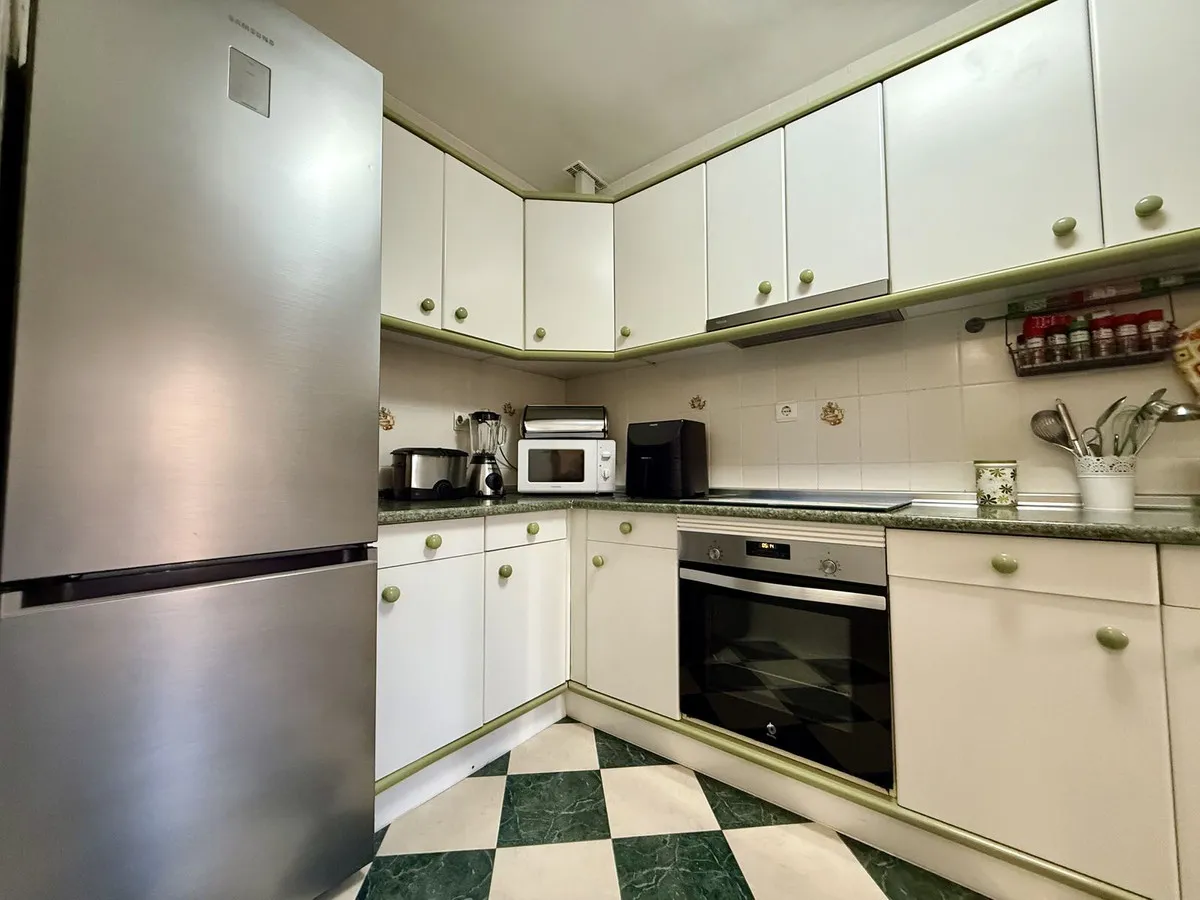 9ce1c04a-2618-49bf-9b79-f7f29e1f0953