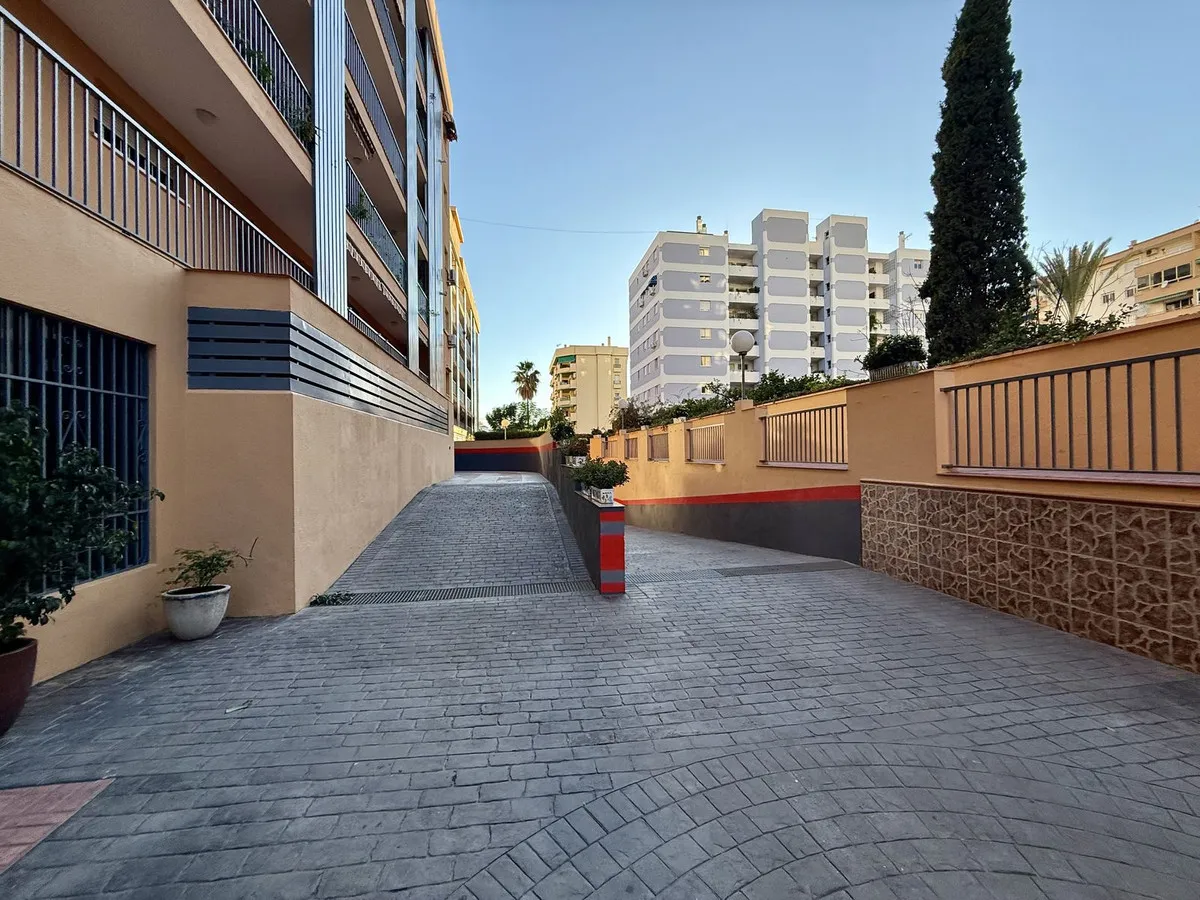 9f925231-38b2-4955-bf1f-d0de00cfcee3