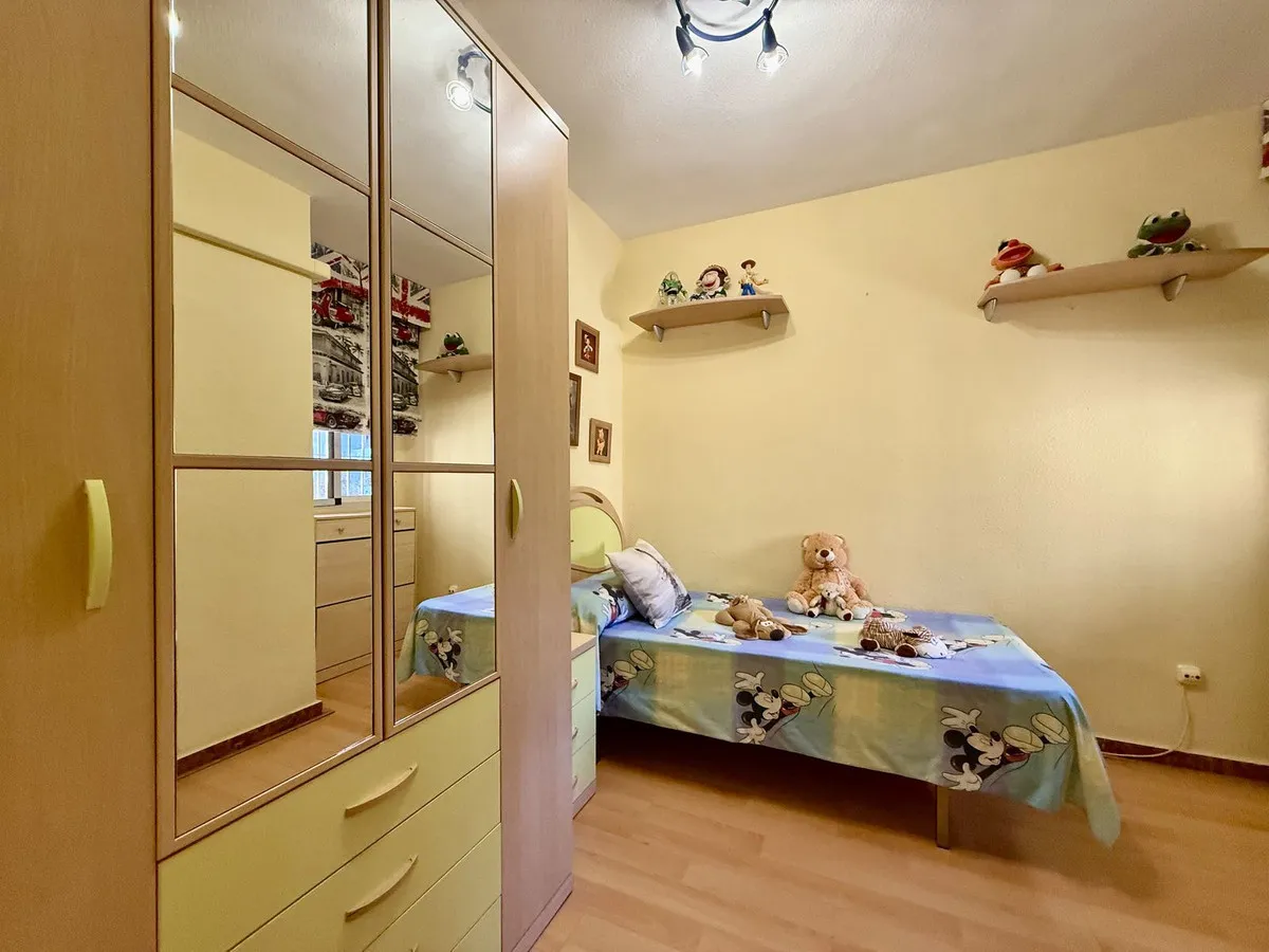 c2b34d94-fdf5-4f28-acbc-93513835737e