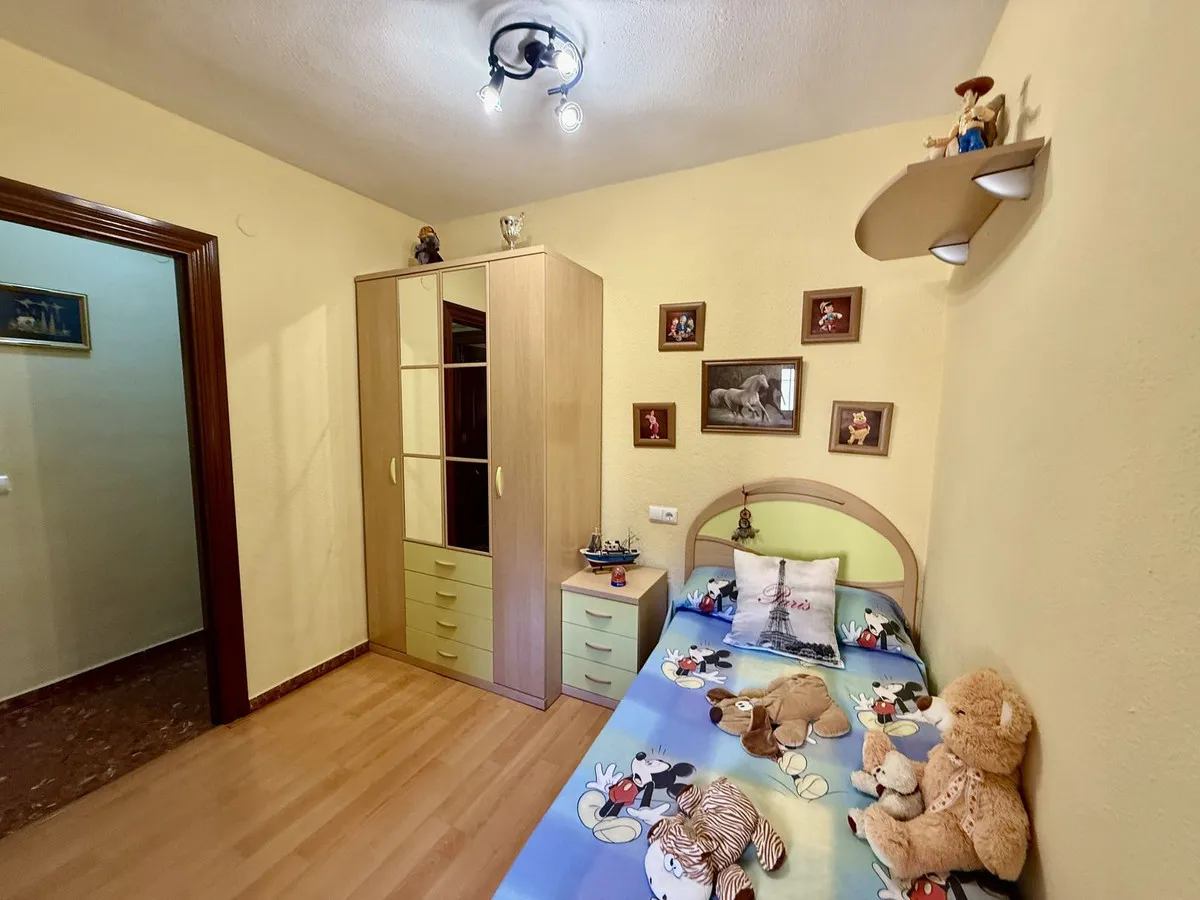 df6c40ec-5fe0-42ed-9194-97ed03353b71