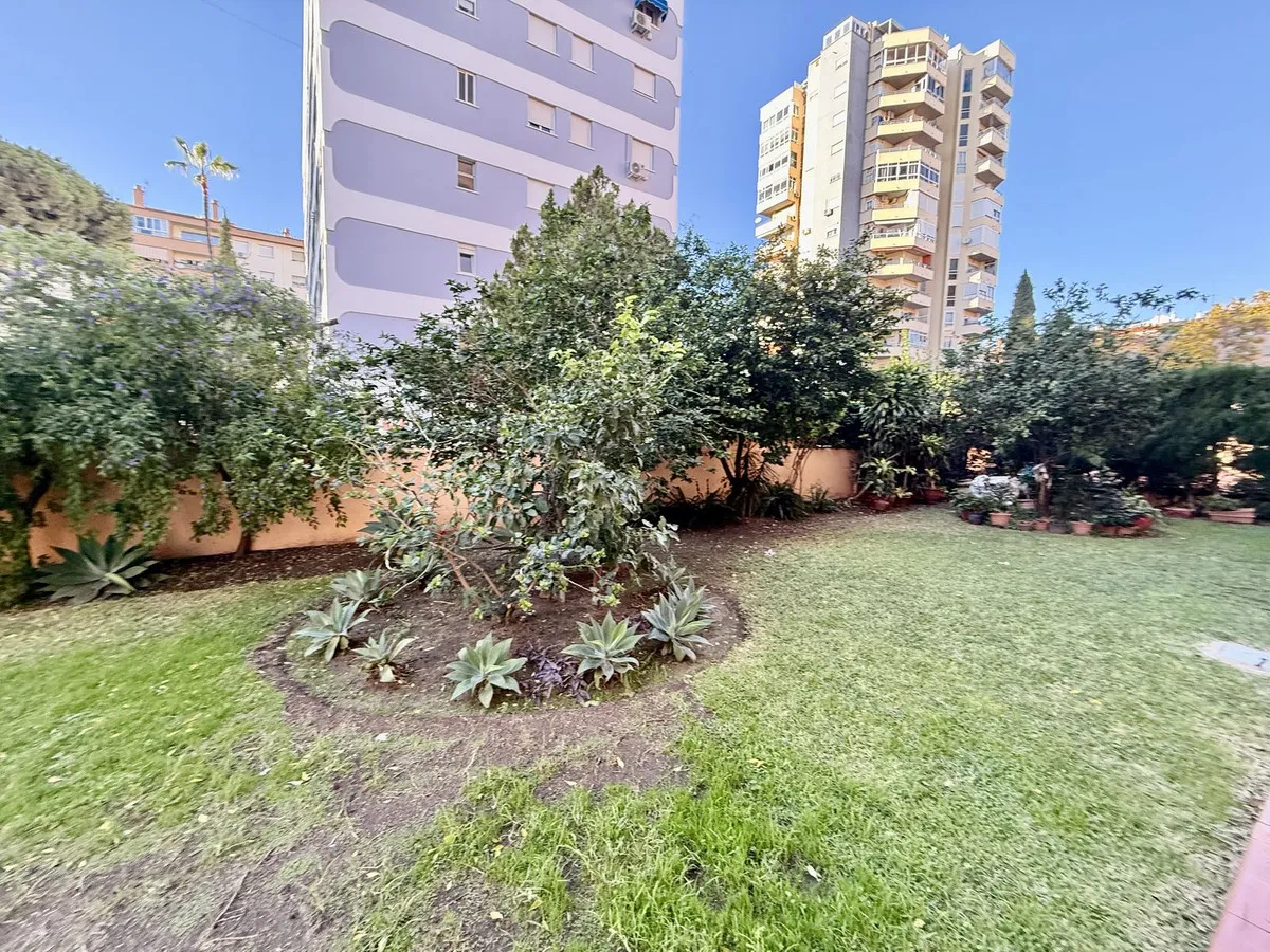 fb17a025-58d4-4b67-aae7-4c9aac95e073