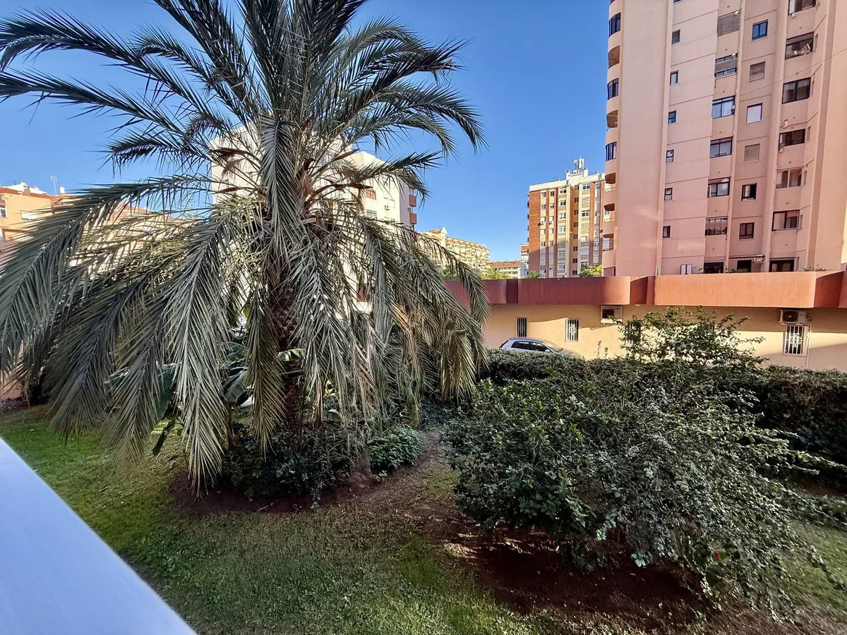 fde4af8a-e690-4d4b-b1f1-a88955c51920