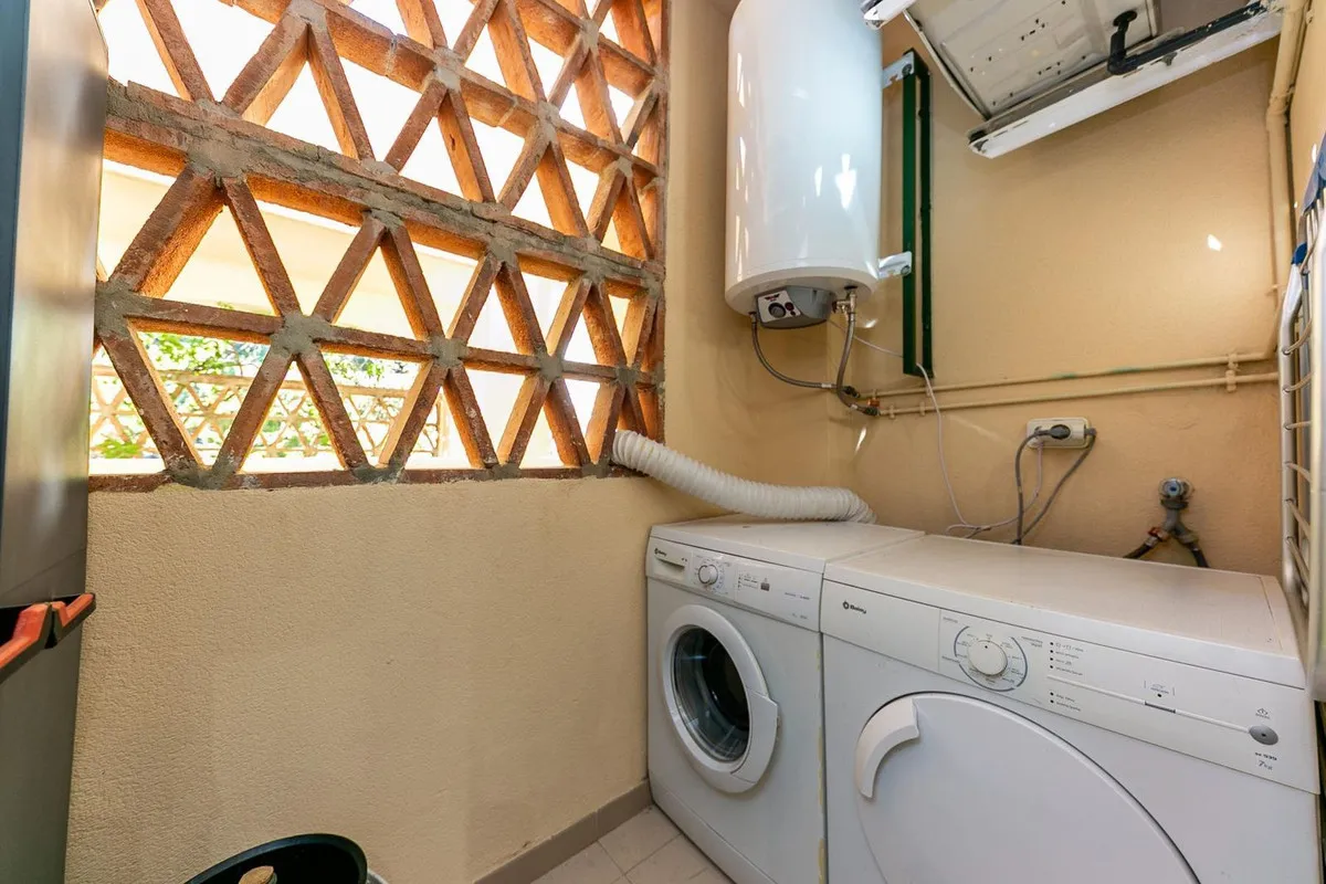 b0730be2-9272-44b8-b88b-30798ea3a4b1