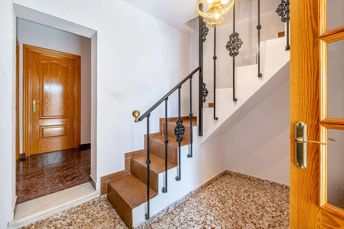 098429d2-1a68-42ac-9495-147eb63d3935