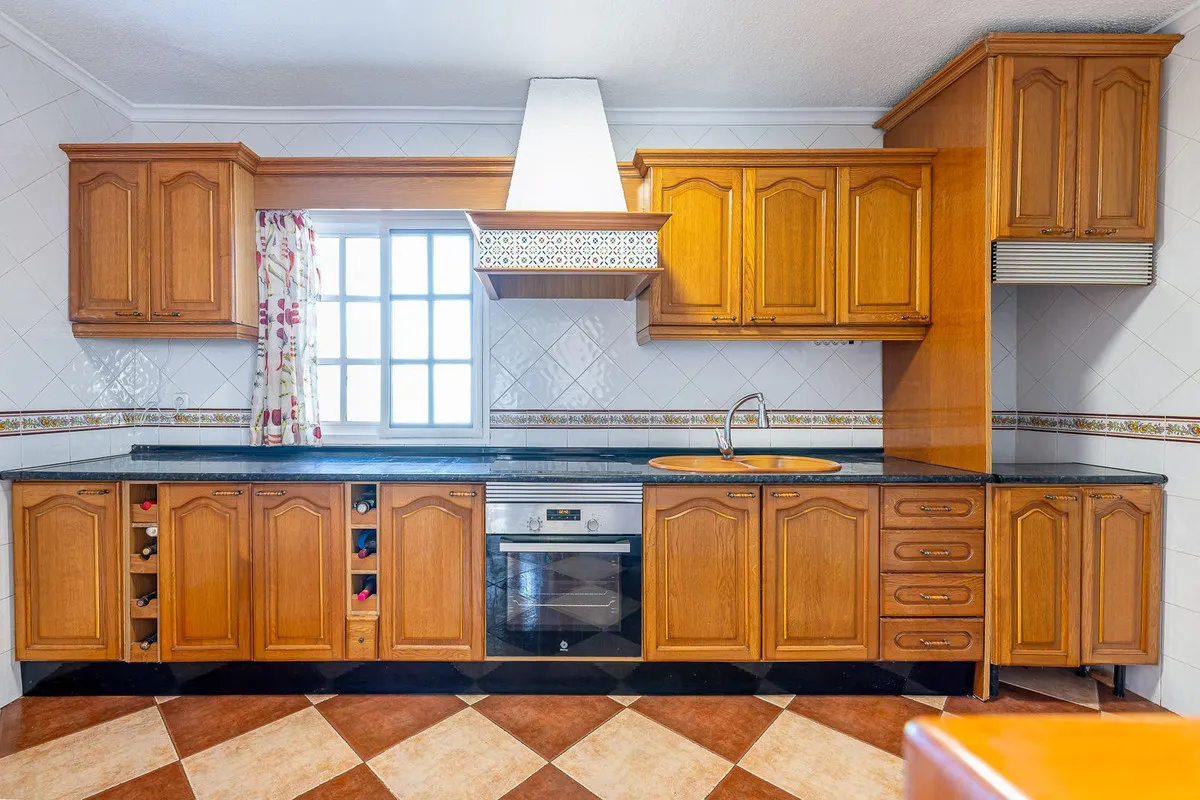 966edde7-57d3-4fd0-8da9-44af61f9d89e