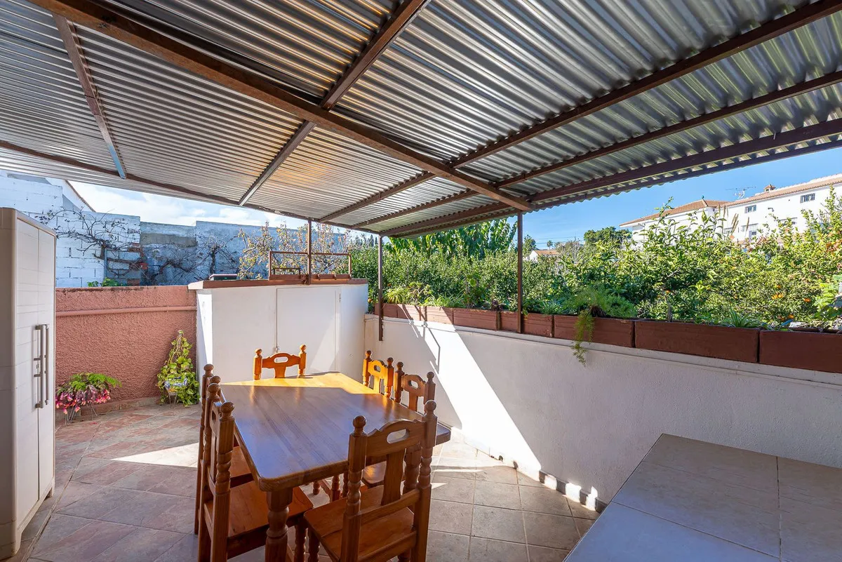 9db74fc3-aabd-4722-ba86-26d50a8c5776