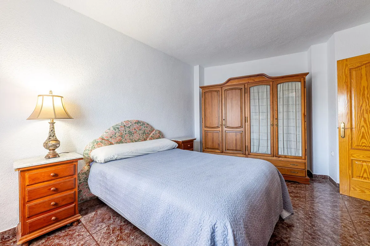 c2c0d097-0a4b-4e98-b16a-9af1d5d2bc46