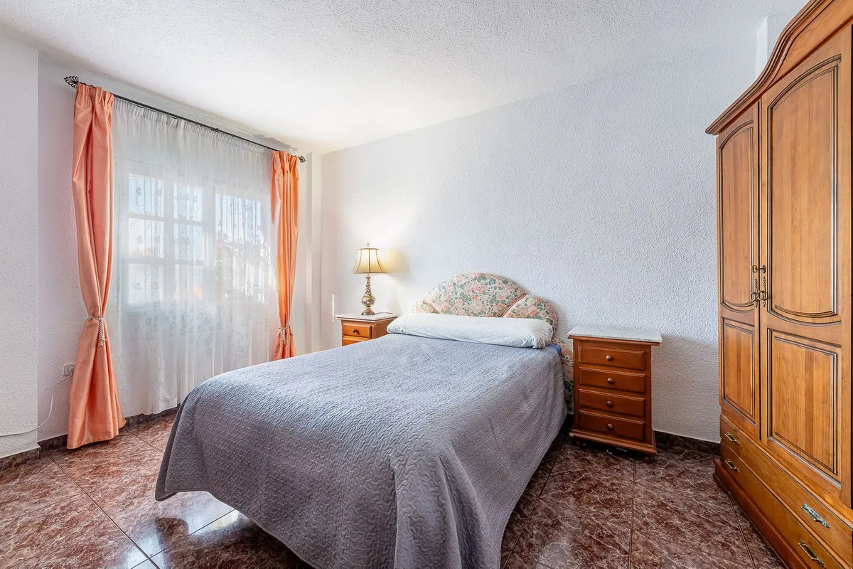 f5b060b9-3711-4c50-b6c9-96670526a09f