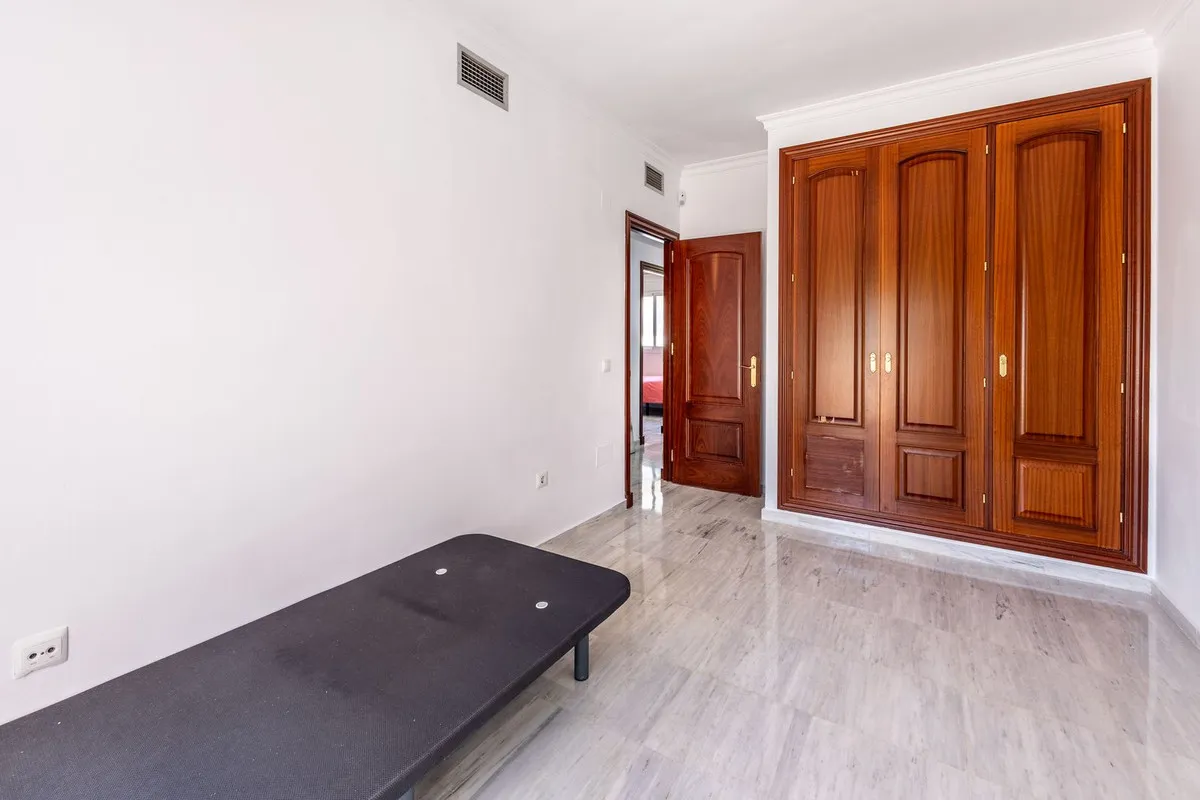 283b54e6-db6c-492c-92b1-3d6f5684038b