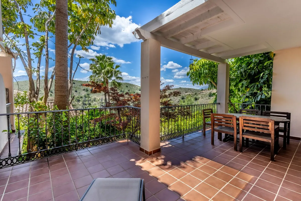 f8861c62-b3c1-408b-8671-80162814c8d0