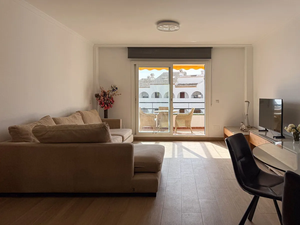 a6aef306-23df-417b-a645-ddd146e4fd8e