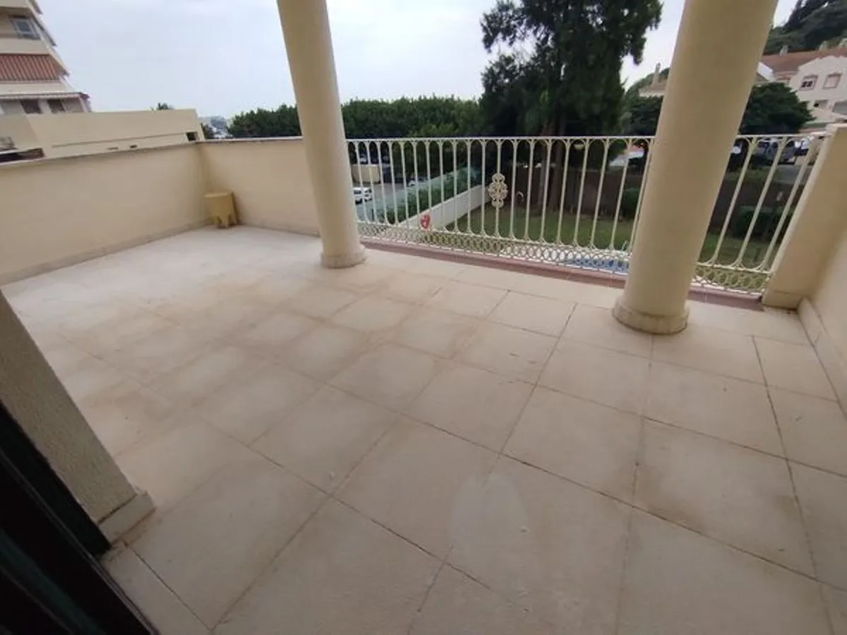 Benalmádena Corner Apartment with Unobstructed Views