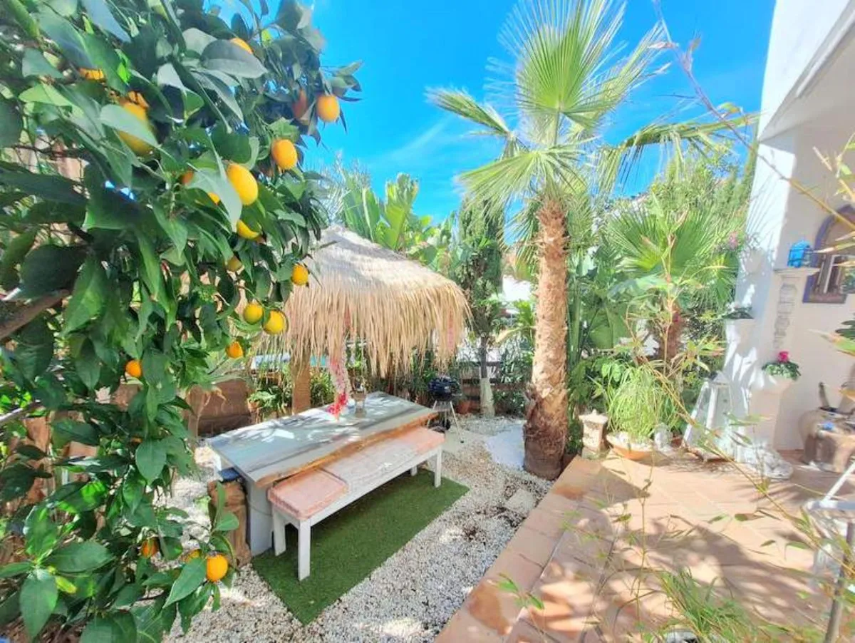 caa0ecf4-990a-4b69-ba79-e9d036d12ff5