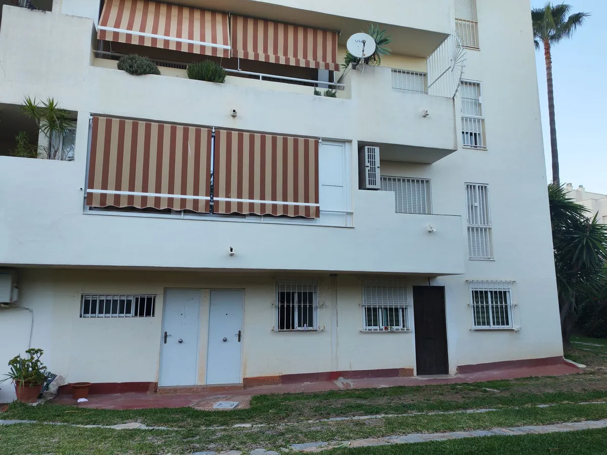 2ff927d9-824f-4476-8672-e078253a4159