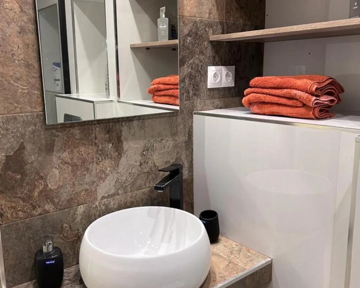 ebbe236d-d14d-400a-847f-260336b94759