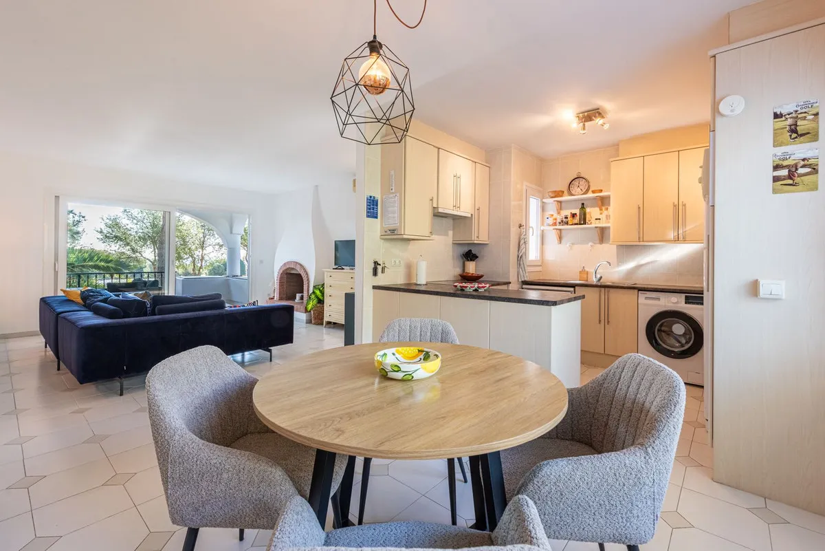 22a25138-8bd2-4c01-95c7-1fb9298d60fa