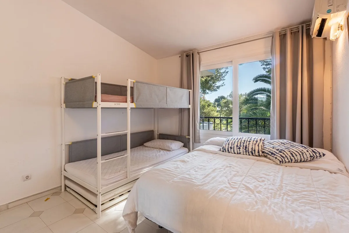 9de84247-7145-4ca5-a072-026a4c3922fb