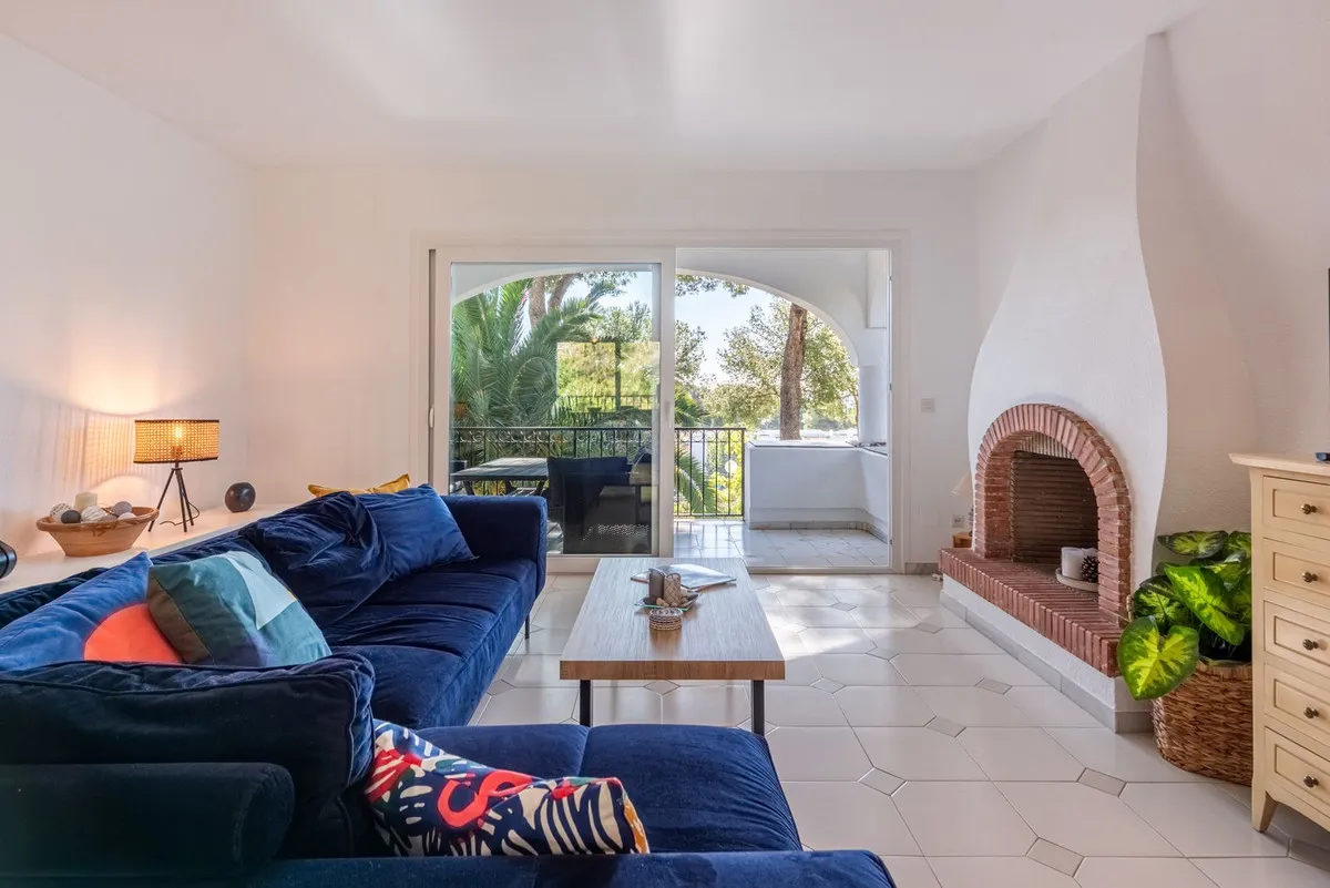 accb0158-1022-43c4-9013-a81e56e7590d