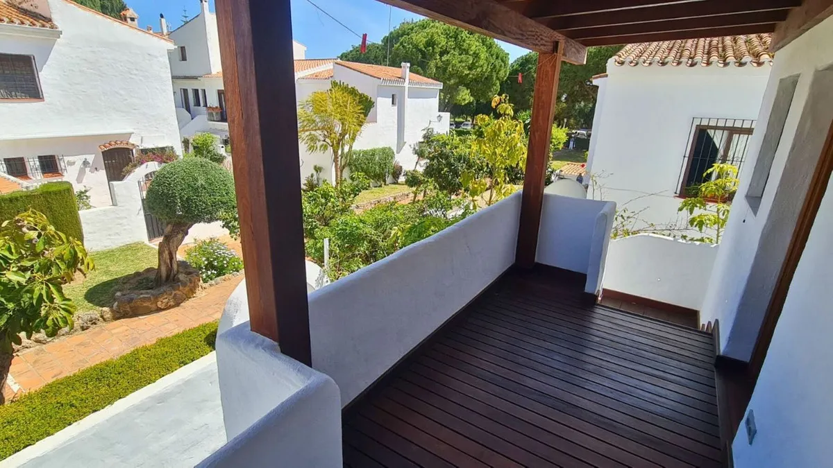 b7119aff-907d-42c6-b800-f0059796dcdd