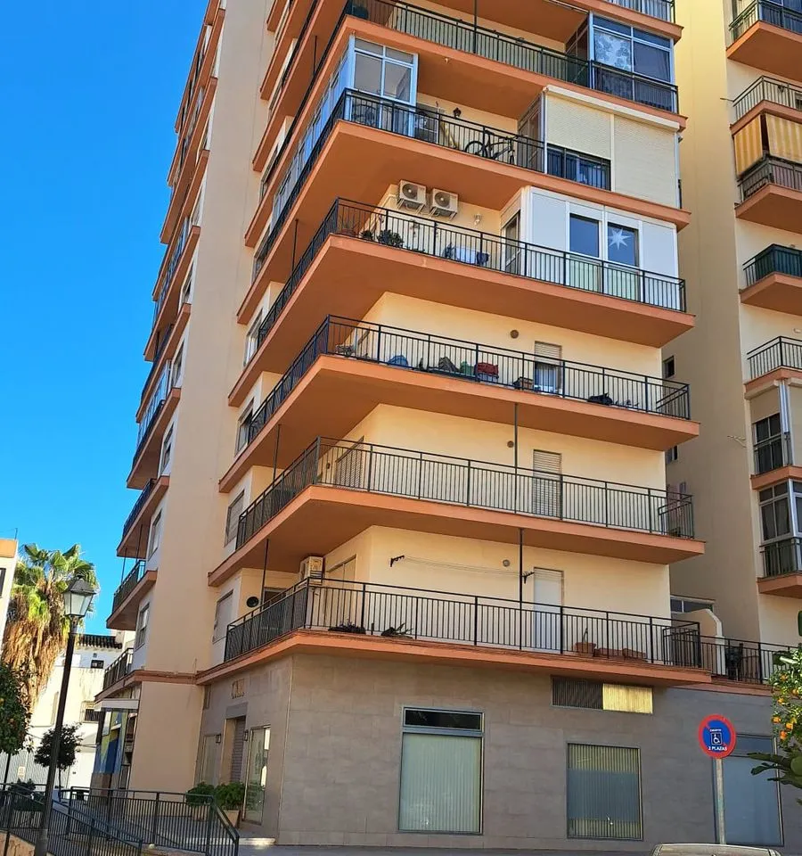 49577ab8-3b46-4e90-b48d-655fd29e22b1