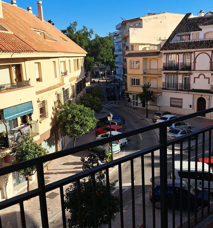 4b0c0a3d-96f9-439f-8142-2f6aec565c3e