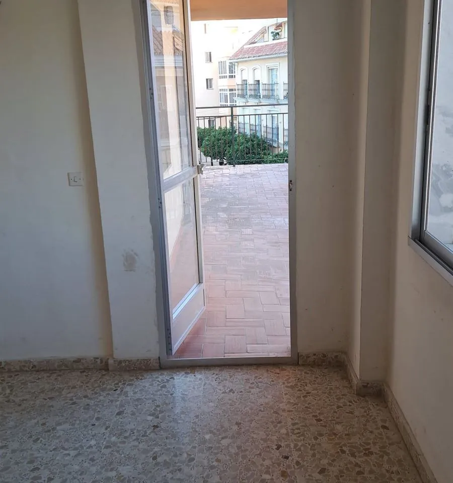 8b7629c0-8fe2-47b8-a3ef-d6e4a3221653