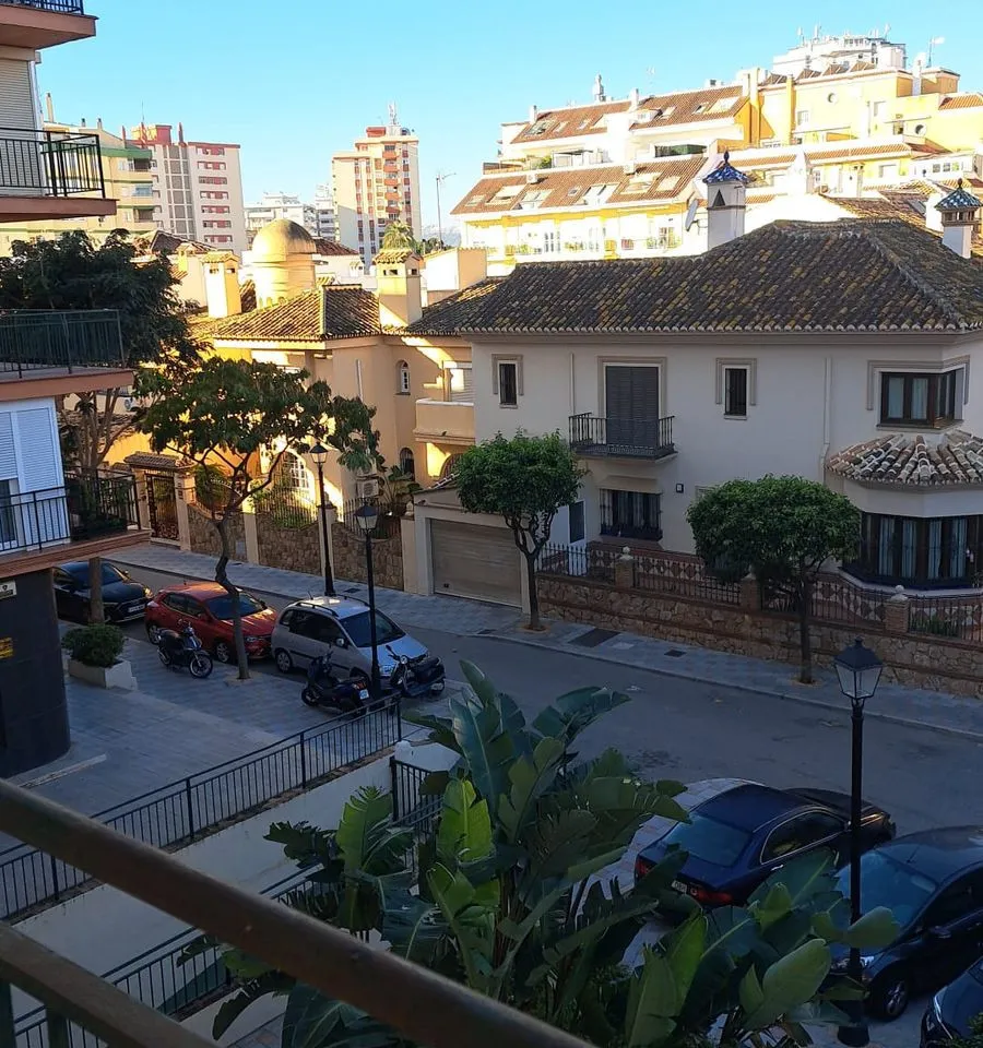 c3725ca2-082f-46b3-a700-a3c3a3f3fdcd