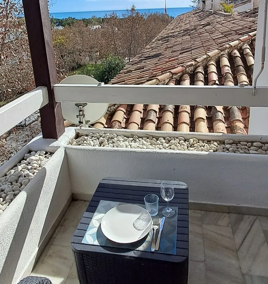 5a484356-6ba9-4215-928d-67d702a84b21