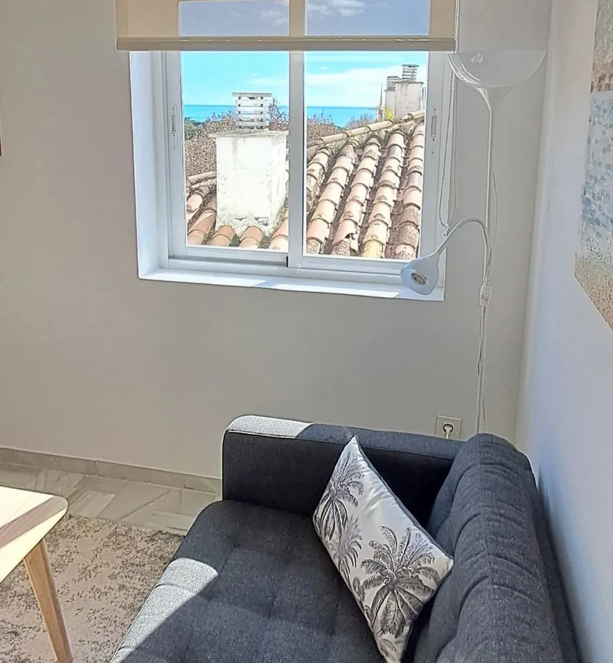 e98e64fd-7b6c-42b7-86f1-c36e71892191