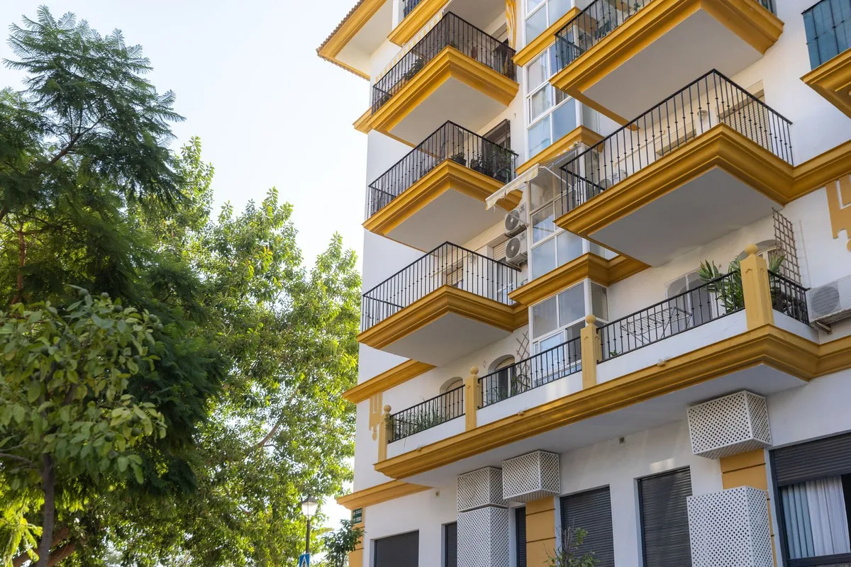 817c4e1c-8b42-4a78-a1b9-cff9645efd93