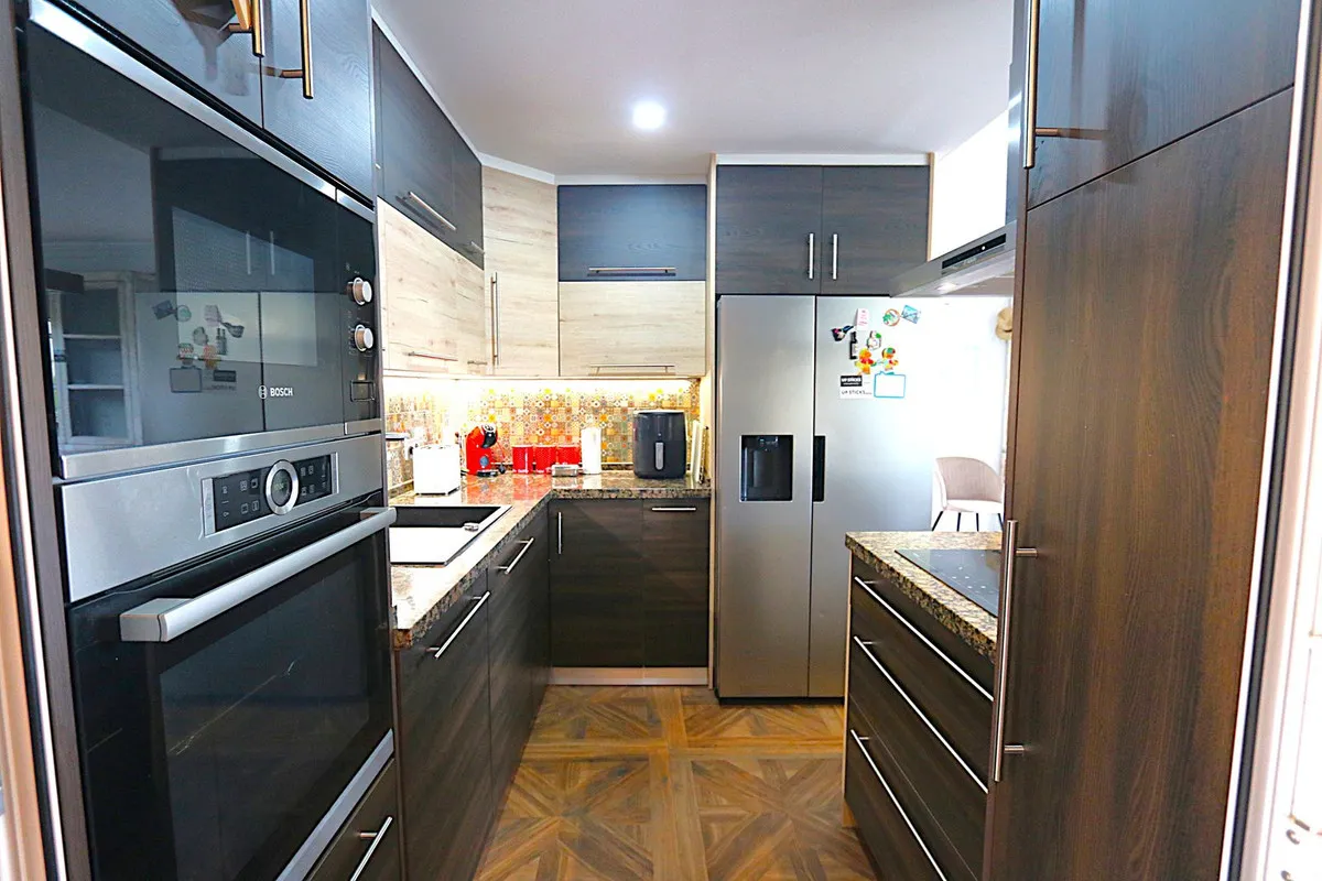 575b21c8-7ecb-48c3-af97-d817000594ef