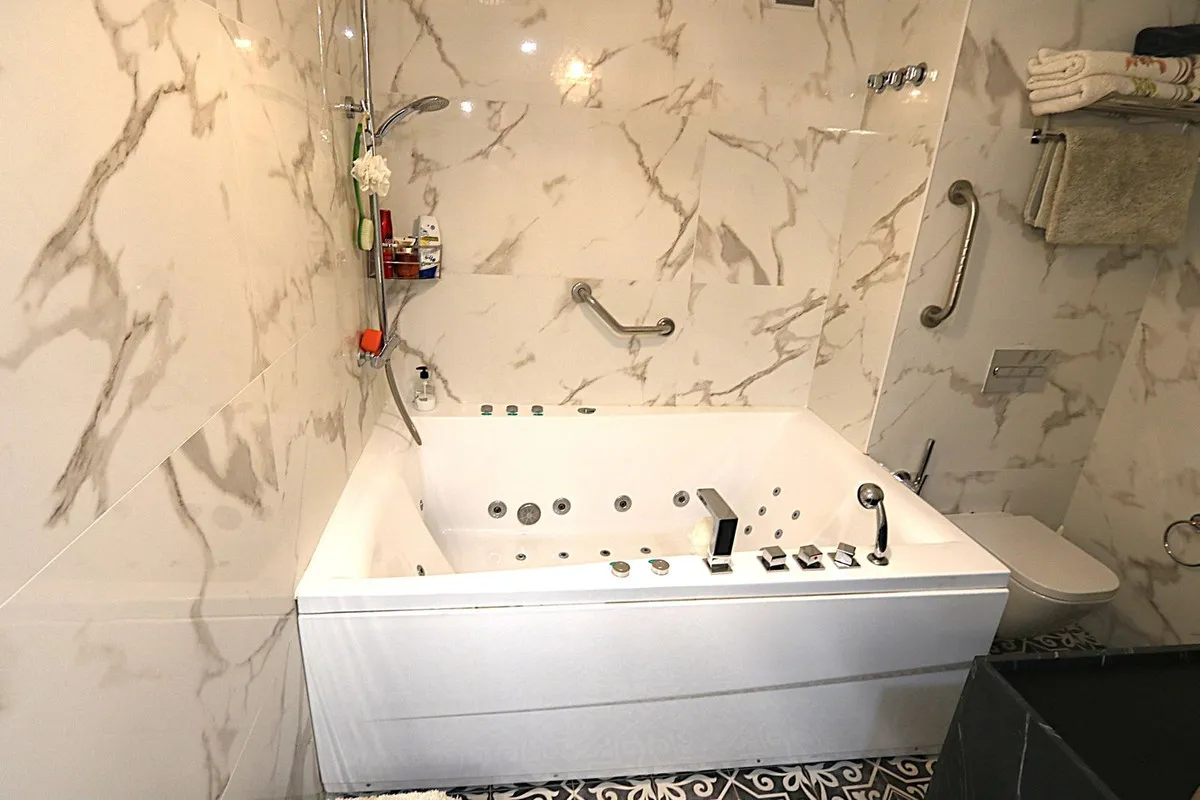 881dd1a4-f49a-47b7-9223-c39aa5475dfd