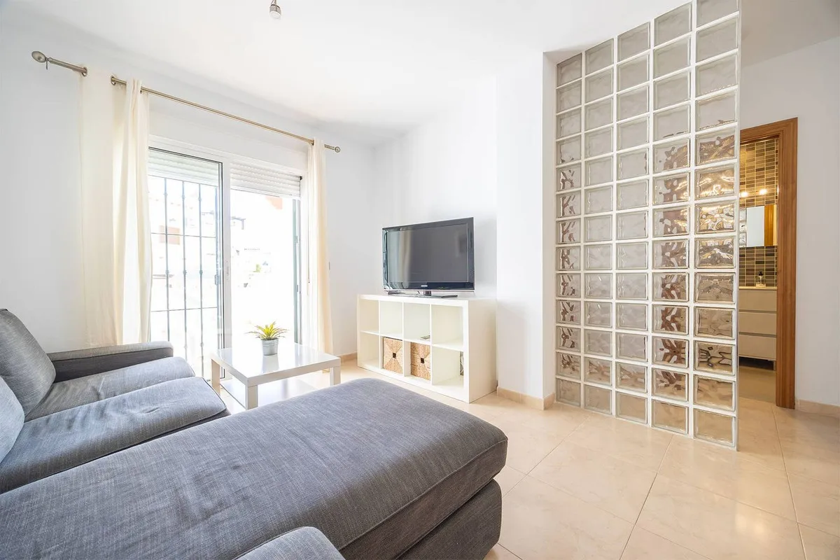 49a8fe5a-f389-4a41-9a8e-4c6bc64d9444