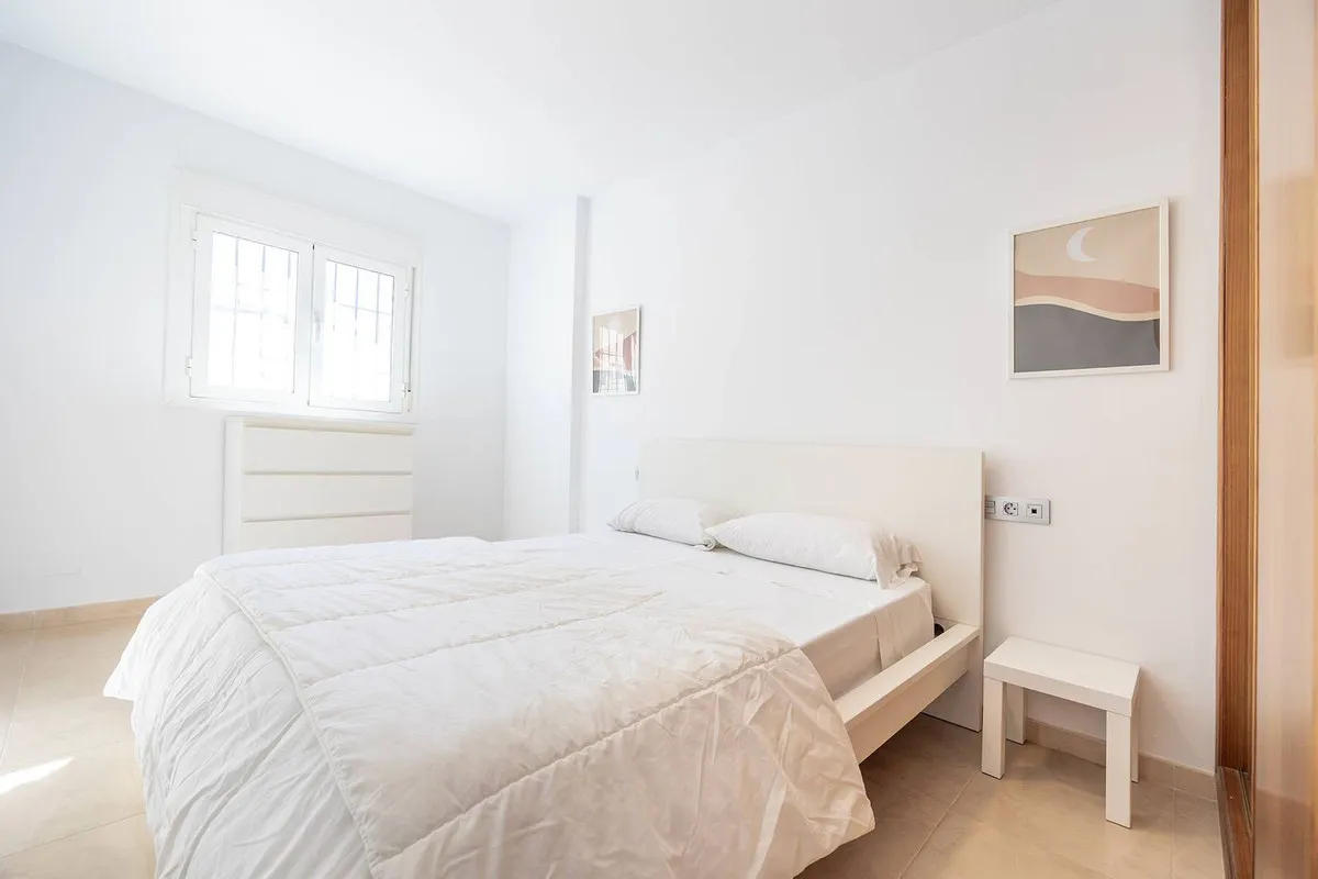 4df4600d-1233-47e5-bbcf-00b0b68bb988