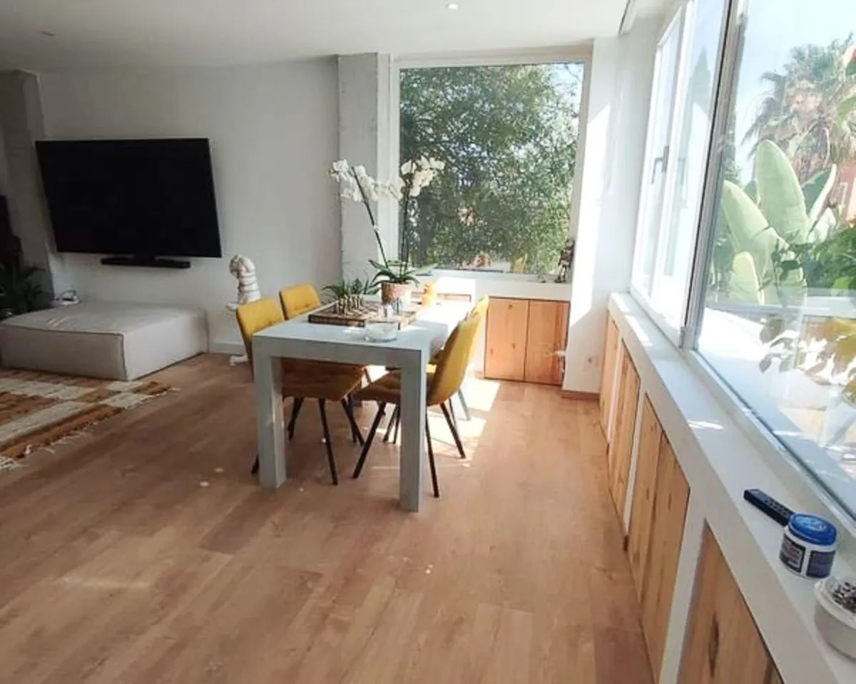 c52130ea-4d50-4e8f-b27f-c37392483b4d