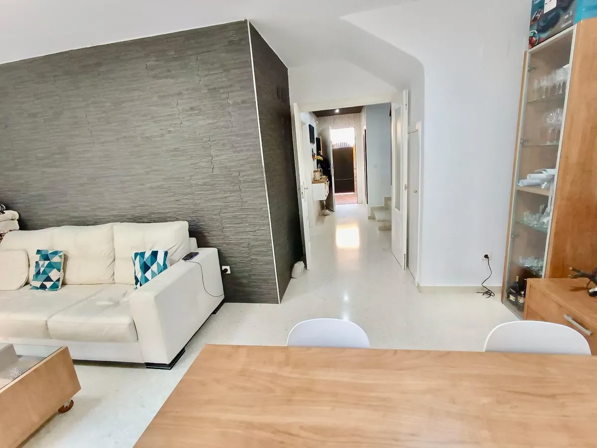 0d6347c8-5aa9-4b44-90be-ecbdc9c2e6db