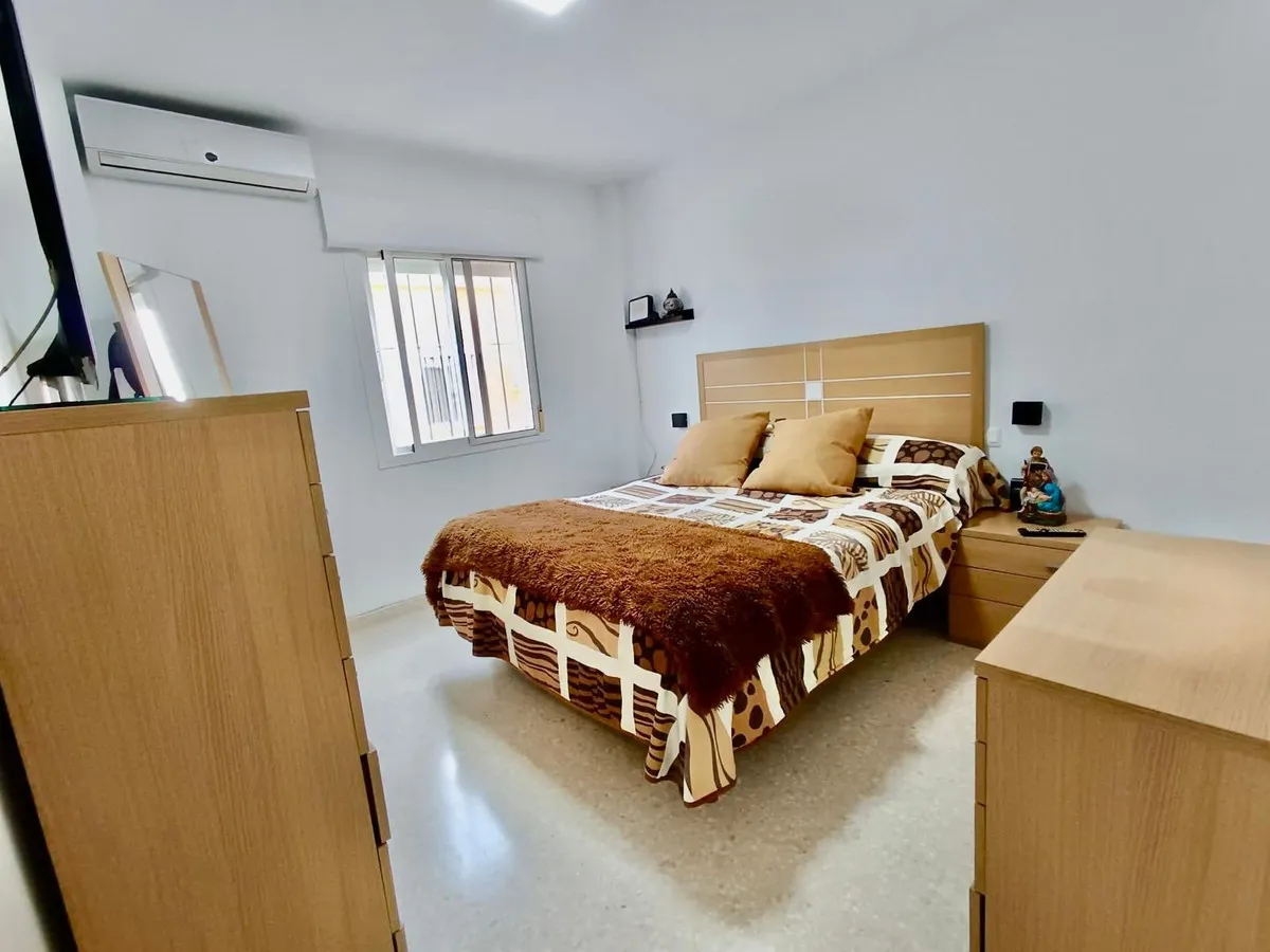 22421103-0f8c-472d-9c00-8f33c40c8c53