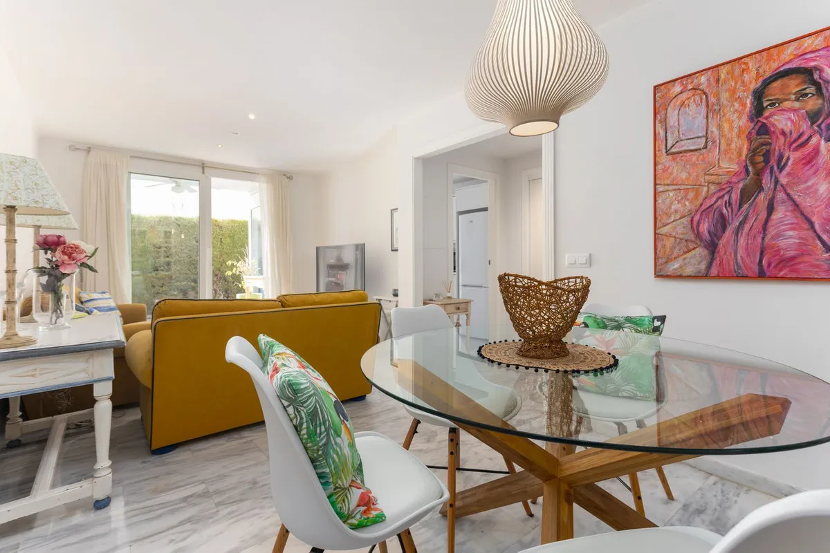 059d67fd-e49d-43cc-93ce-ac8bae469cbd