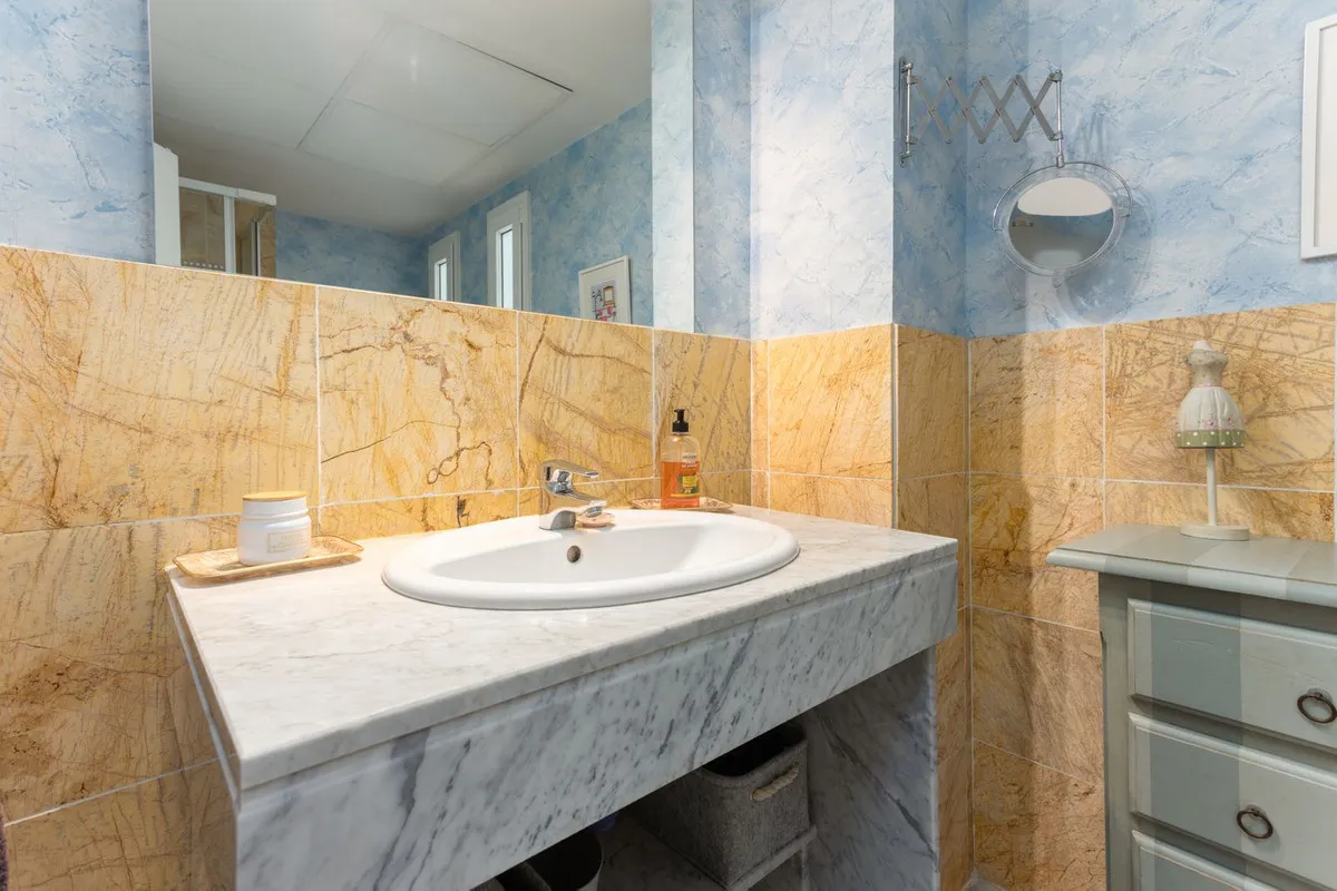 56a49fc3-123c-4c84-a754-337ce6618828