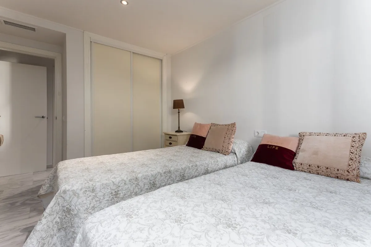 b5251125-cb28-4574-a959-dadb336aeb05