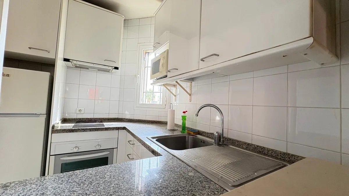 7496270e-d98a-458d-b1be-3299c9009939