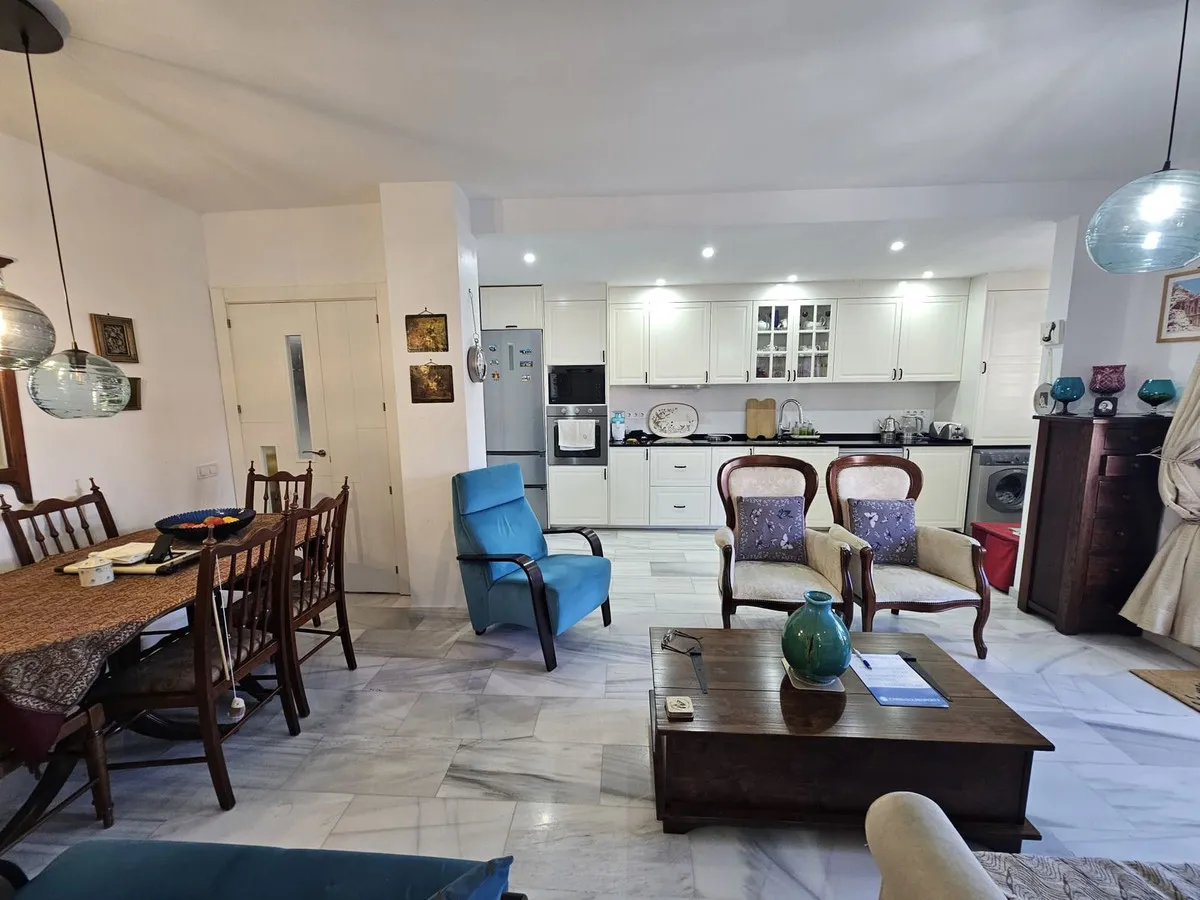 Charming 2-Bedroom Apartment in Central Fuengirola