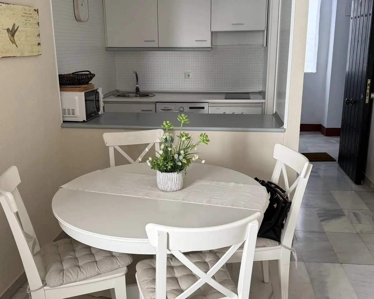 4a7d6005-c1c6-4230-bbc0-ed1ddfa5efa0