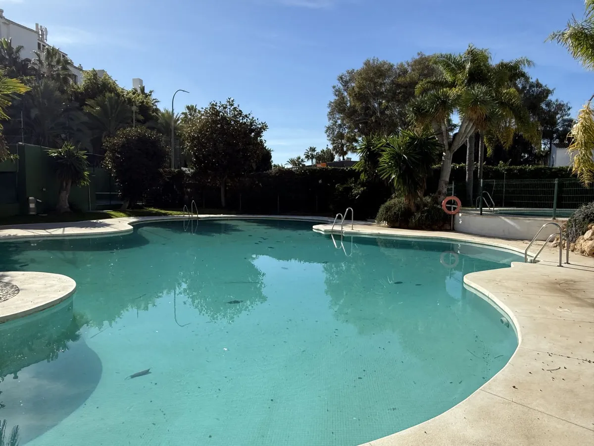 4c7959db-ed1a-4522-accf-90c63065c979