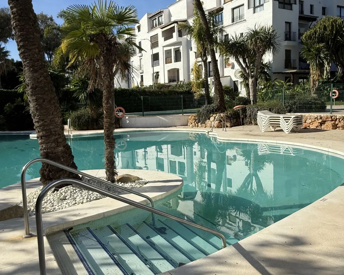 eb034903-ecb1-4089-929d-a906fadc25d2