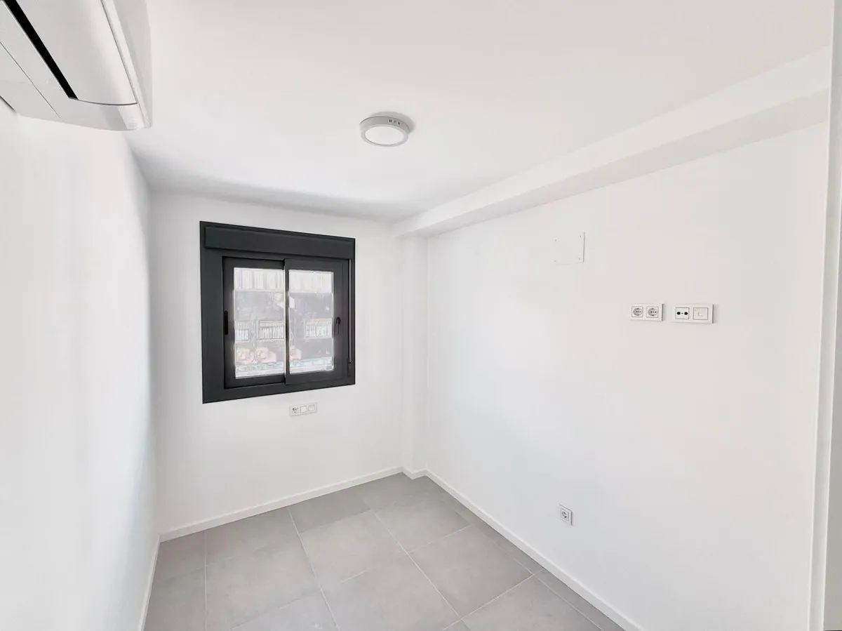 ec5c99e8-3bbf-4392-bb0e-f7f5aaf02f5d