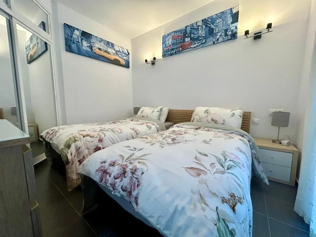 f7452758-92ff-4603-8eb1-5626436ee5fc