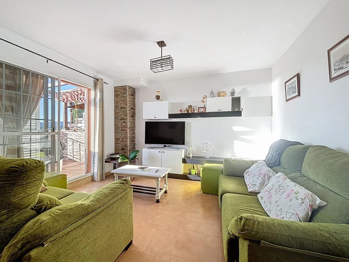 687ac245-4db1-460c-a878-920111e88fda