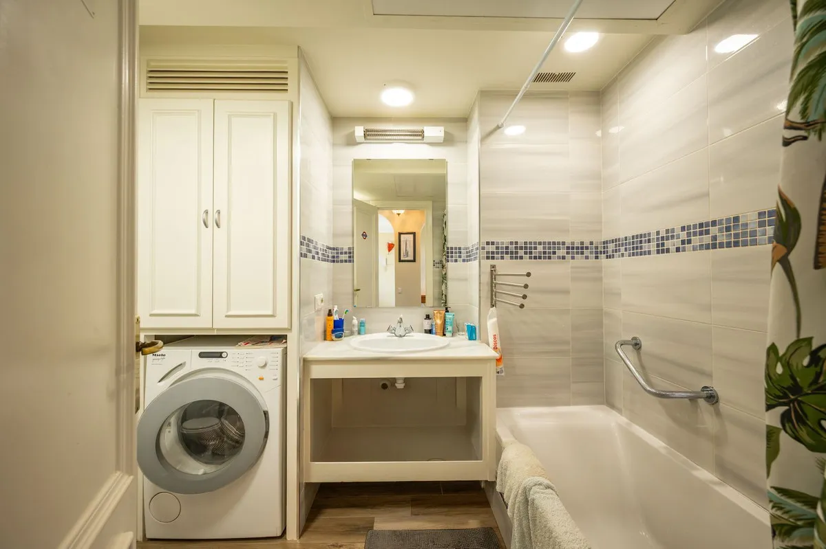 a5b9c741-608e-4c65-b675-2f26a8f8c70c