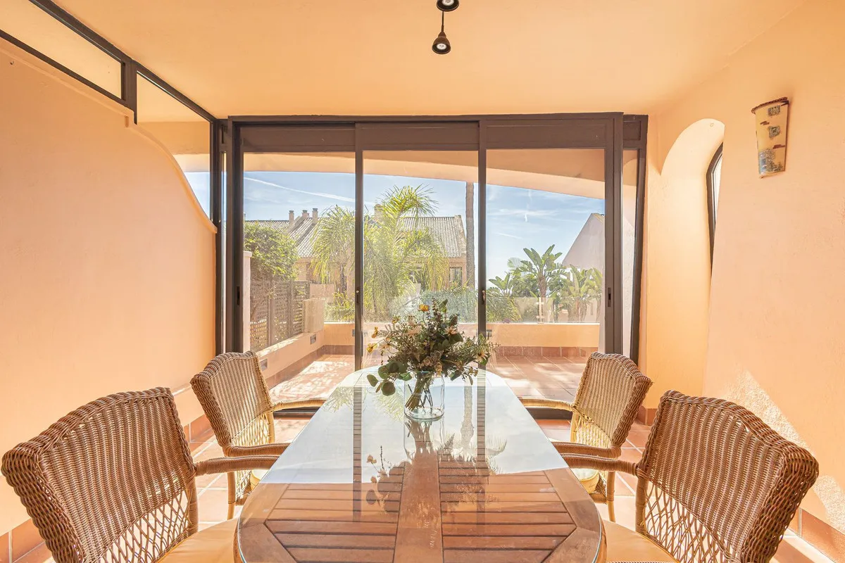 74190d8a-5780-404c-92c8-44ff07fa98e7